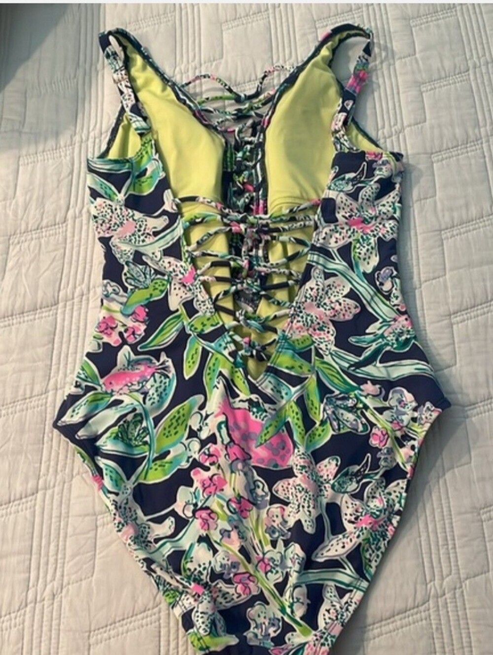 Lilly Pulitzer Swimsuit 8 Gorgeous, Never Worn. - Picture 3 of 5